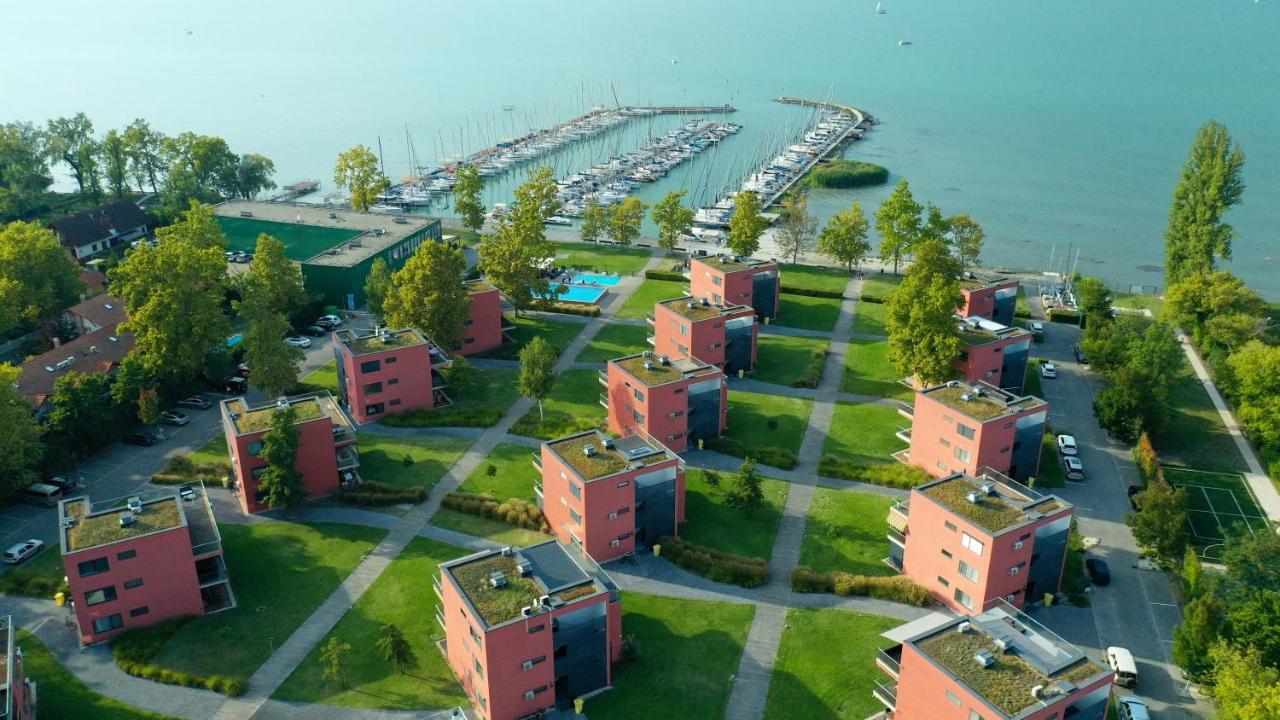Prime Apartmans Balatonlelle Buitenkant foto